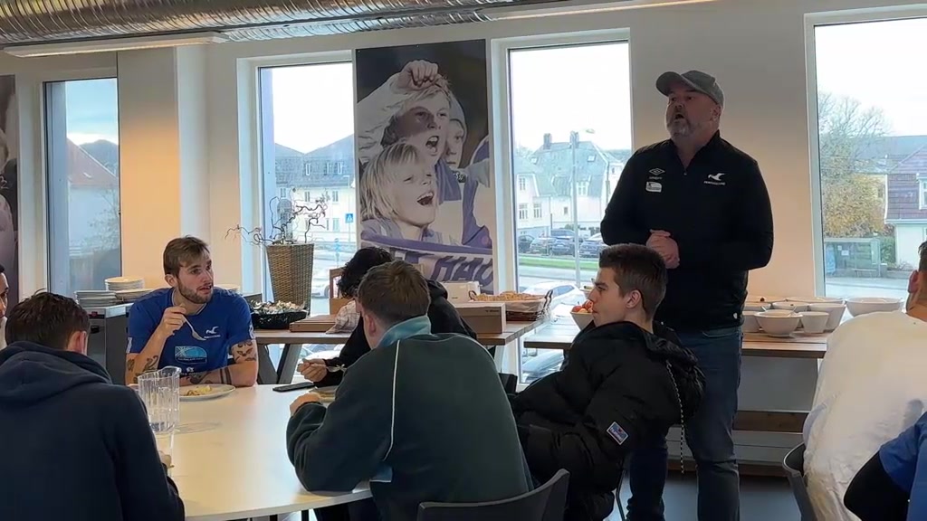 Månedens trener og spiller